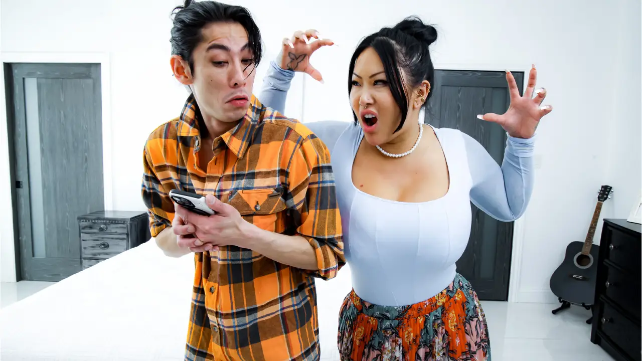 TigerMoms Connie Perignon Dont be a Fucking Whimp Make Mommy Cum NOW